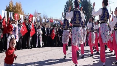 Hüseyin Can Güner: Yaşasın Cumhuriyet! İyi ki Cumhuriyet! İlelebet Cumhuriyet!