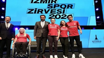 İz bırakan sporcular İzmir Spor Zirvesi’nde