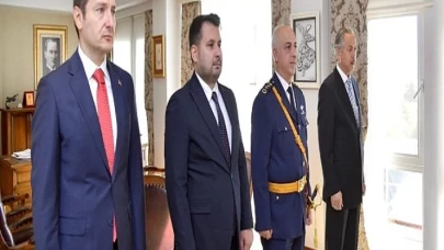 Kahramankazan Belediye Başkanı Selim Çırpanoğlu, Kahramankazan Kaymakamlığı tarafından düzenlenen 29 Ekim Cumhuriyet Bayramı programına katıldı.