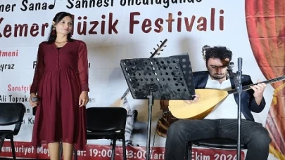 Kemer’de, Kemer Belediyesi’nin destekleriyle 3. Kemer Müzik Festivali düzenlendi.