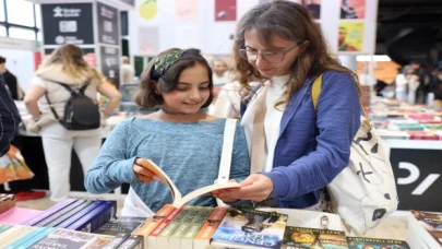 Kitap tutkunu Melis’ten örnek davranış