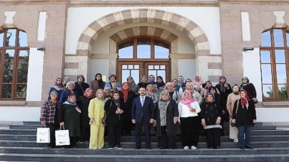 Konya Büyükşehir “Dünya Kadın Çiftçiler Günü”nde Kadın Çiftçileri Buluşturdu