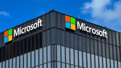 Microsoft, Gazze’de hayatını kaybedenler için sessiz protesto düzenleyen iki çalışanını işten çıkardı