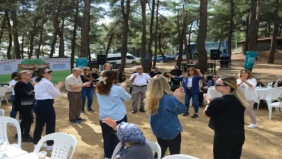 Nilüfer’de huzurevi sakinleri yaza piknikle veda etti