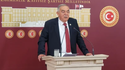 Bakan Şimşek, DP Sözcüsü Altıntaş'ın "Cumhurbaşkanlığı tasarruf yapacak mı?" sorusunu cevapsız bıraktı