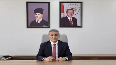 Mardin kayyımı Tuncay Akkoyun göreve gelir gelmez makam odasına Erdoğan’ın fotoğrafını astı