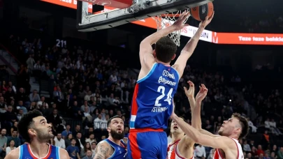 Anadolu Efes, Kızılyıldız'ı 89-67 mağlup etti