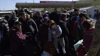 İçişleri Bakanı Ali Yerlikaya ülkesine dönen Suriyeli sayısını açıkladı