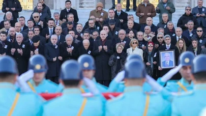 Eski Başbakan Yardımcısı Nahit Menteşe için TBMM'de cenaze töreni düzenlendi