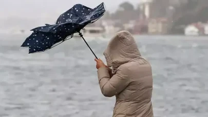 İstanbul Valiliği, Marmara Denizi için fırtına uyarısında bulundu