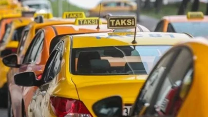 Yolcusuna bıçak çeken taksici trafikten men edildi