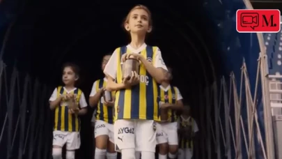 Fenerbahçe Spor Kulübü: Bir avuç toprağı vatan yapanlara minnetle… Sonsuza dek Cumhuriyet