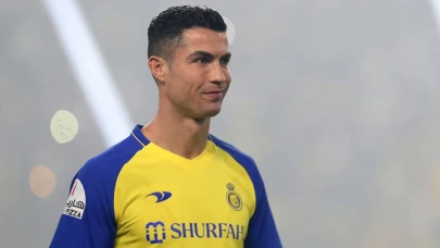 Cristiano Ronaldo Al Nassr ile sözleşme yeniledi: Rekor ücret ve yüzde 5 hisse