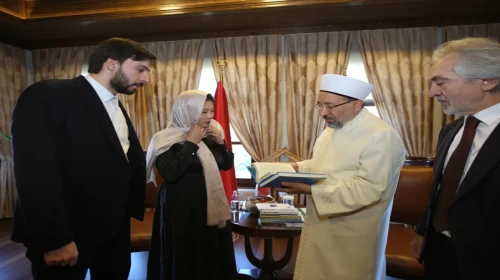 Yazar İskender Pala’nın Japon gelini Saito, İstanbul’da Müslüman oldu