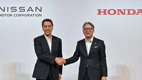 Honda ve Nissan birleşme için görüşmelere başladı