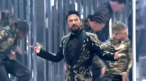 Megastar Tarkan, Suudi Arabistan'da sahne aldı