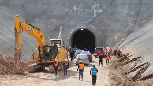 Kayseri Kocasinan'da hızlı tren şantiyesinde kaya düşmesi: 1 işçi hayatını kaybetti