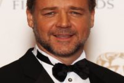 Russell  Crowe