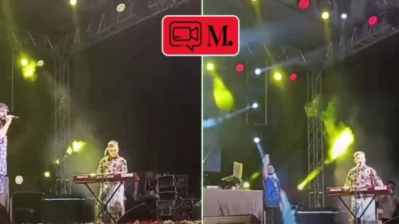 Fevzi Kaan, Sefo'nun konserinde sahneye çıktı, "Isabelle" şarkısını söyledi