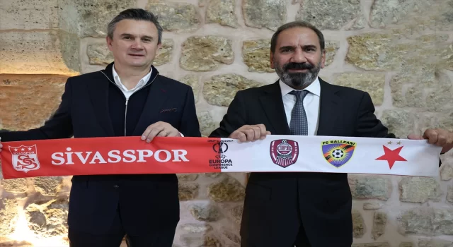 Sivasspor Başkanı Otyakmaz ile CFR Cluj Başkanı Balaj’dan dostluk mesajı