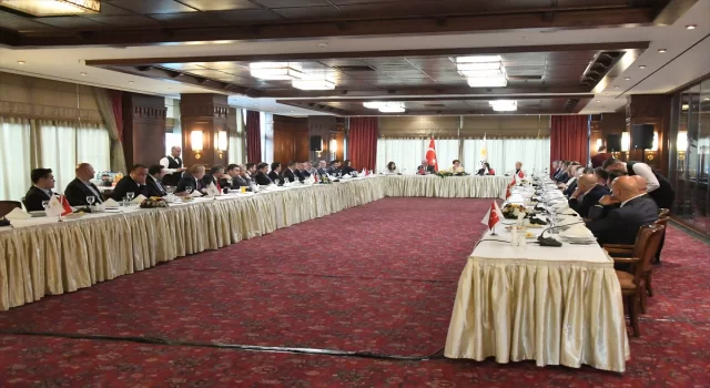 İYİ Parti Genel Başkanı Akşener, partisinin 28. Dönem milletvekilleriyle görüştü