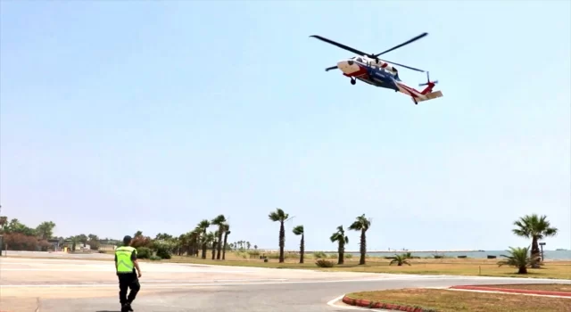 Mersin’de jandarma ekiplerince helikopterle trafik denetimi yapıldı