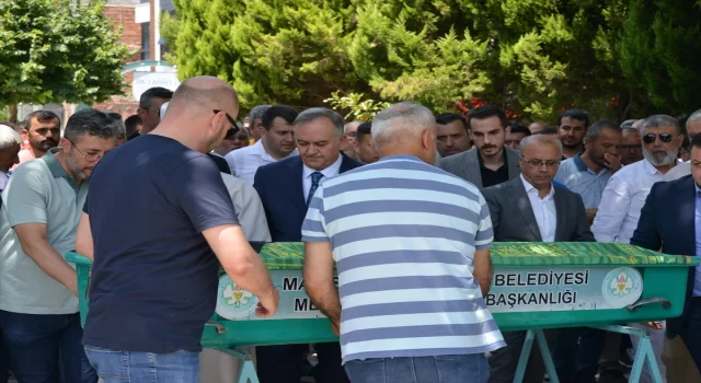 Manisa’da otomobilin çarptığı öğretmen hayatını kaybetti