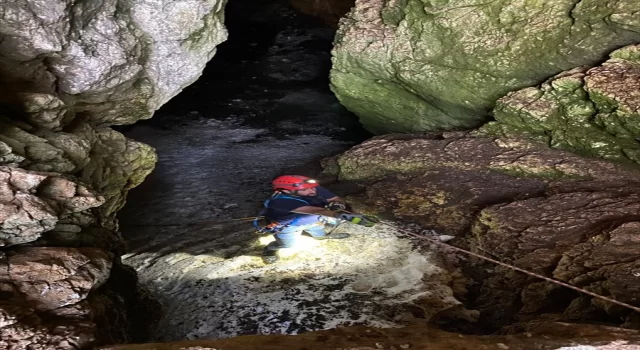 Bayburt’ta buz mağarasına düşen kişi hayatını kaybetti