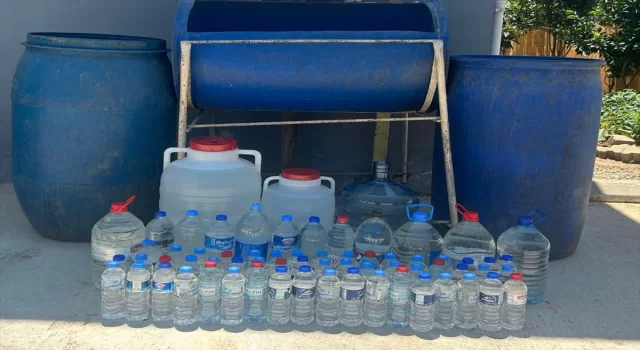 Adana’da 1050 litre sahte içki ele geçirildi