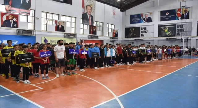 ANALİG voleybol çeyrek final müsabakaları, Şırnak’ta başladı