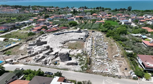 İznik Roma Tiyatrosu turizme kazandırılıyor