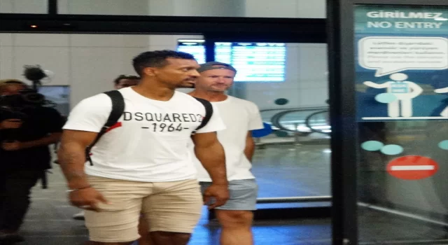 Adana Demirspor’un gündeminde olan Luis Nani, İstanbul’a geldi 