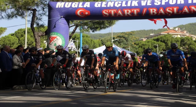 Muğla’da 15 Temmuz Şehitleri Anma Yol Bisikleti Yarışı başladı 