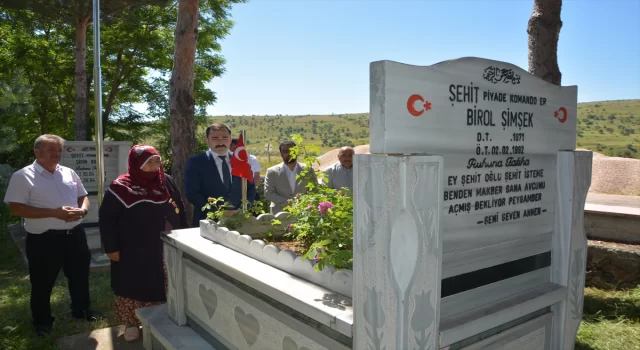 15 Temmuz şehidi Erdem Diker, Tokat’ta kabri başında anıldı