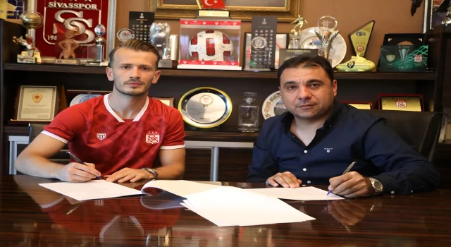 Demir Grup Sivasspor, Abdulkadir Parmak’ı transfer etti