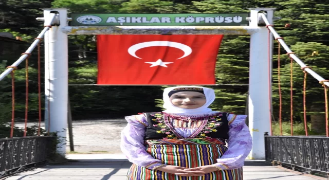 Azdavay Kaymakamı Kaygusuz, ilçeden coğrafi işaretli giysileri giyerek ayrıldı