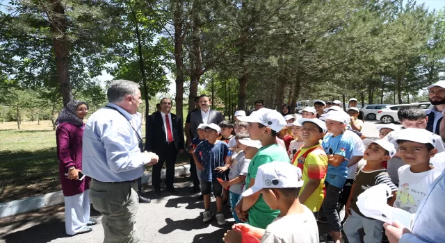 Muş’ta çocuklara Sultan Alparslan ve Malazgirt Savaşı’nın önemi anlatıldı