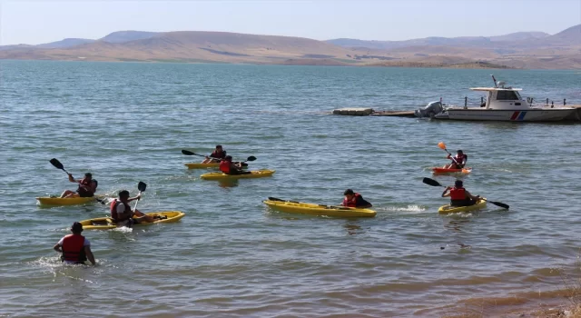 Ardahan’dan gelen üniversite öğrencileri Tunceli’nin güzelliklerini keşfetti