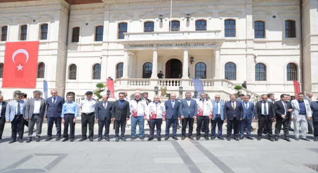 Sivas’tan başlayacak 100. Yıl Cumhuriyet Bisiklet Turu’nun tanıtım toplantısı yapıldı