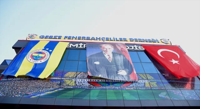 Fenerbahçe Kulübü Başkanı Ali Koç, Kocaeli’de dernek açılışına katıldı