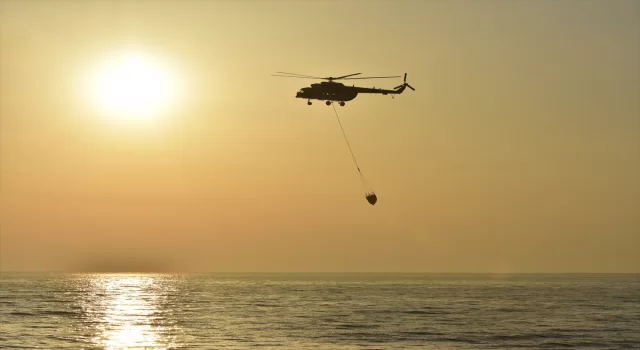 Antalya’nın Kemer ilçesindeki orman yangına havadan ve karadan müdahale sürüyor