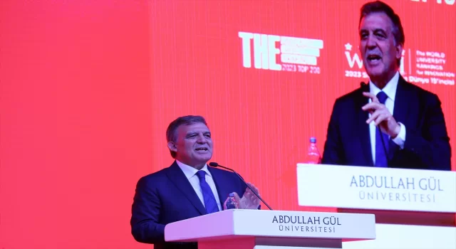 11. Cumhurbaşkanı Gül, Abdullah Gül Üniversitesinin mezuniyet törenine katıldı