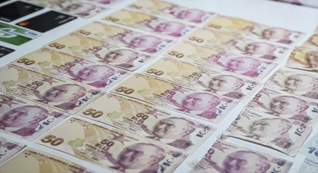 Bastığı sahte parayı ATM’lerde gerçek banknotlarla değiştiren şüpheli yakalandı 