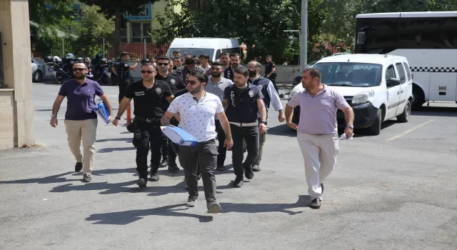 Şanlıurfa merkezli 3 ildeki fuhuş ve şantaj operasyonunda yakalanan 11 sanık adliyede