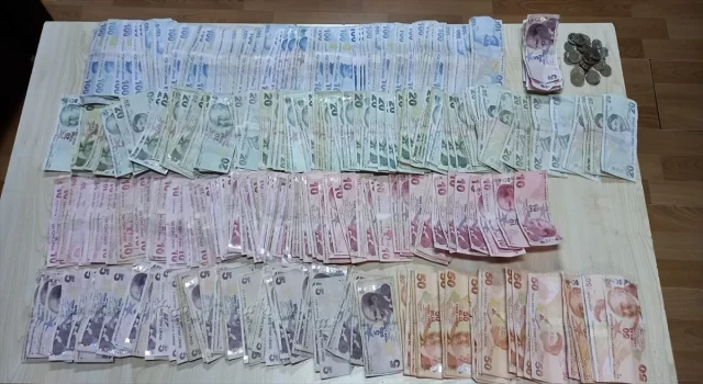 Eskişehir’de zabıta denetiminde dilencinin elindeki poşetten 13 bin 630 lira çıktı