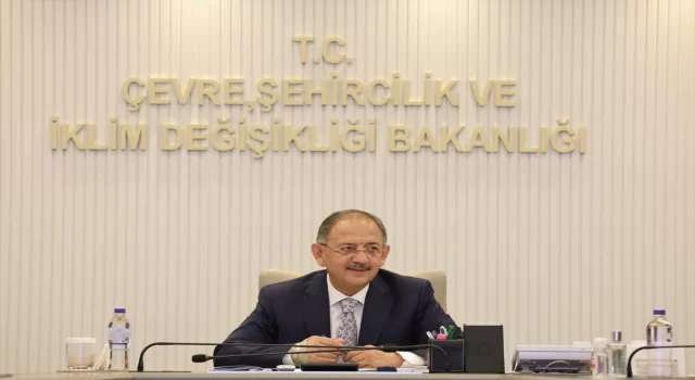 Bakan Özhaseki: Deprem bölgesinde 180 bin konutumuzun ihalesini tamamlayarak çalışmalara başladık