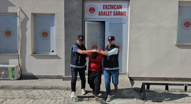 Erzincan’da 64 düzensiz göçmenin yakalandığı tırın sürücüsü tutuklandı