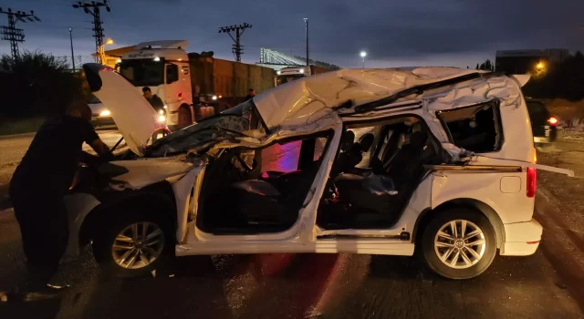 Hatay’da tır ile hafif ticari araç çarpıştı, 1 kişi öldü, 1 kişi yaralandı