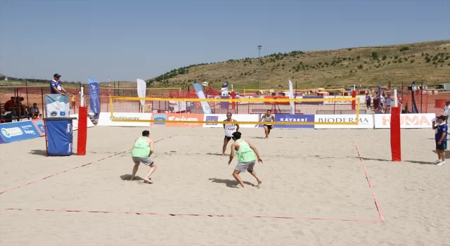 Erciyes’te plaj voleybolu turnuvası başladı 