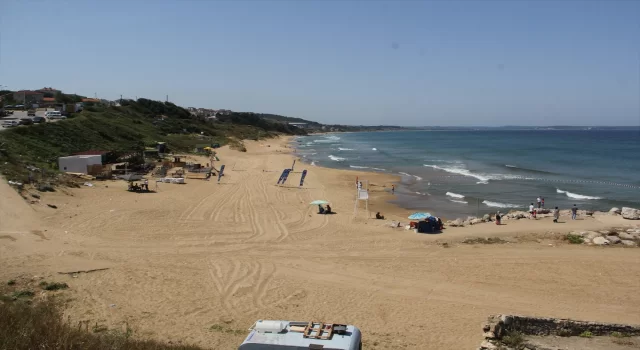 Sinop’ta denize girmenin yasaklandığı kuzey sahilleri boş kaldı